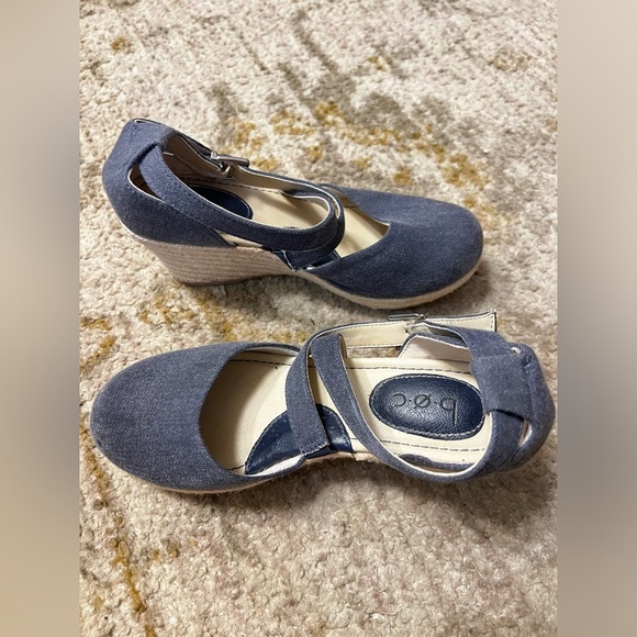 b.ø.c. Blue Wedge Sandals - Picture 5 of 6